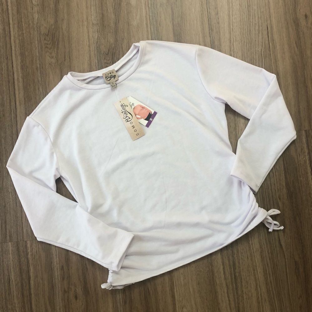Women's White Top by Como Vintage